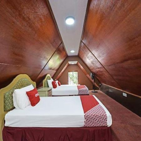 Oyo 90642 Twin Mutiara Chalet & Homestay Jeli Exteriör bild