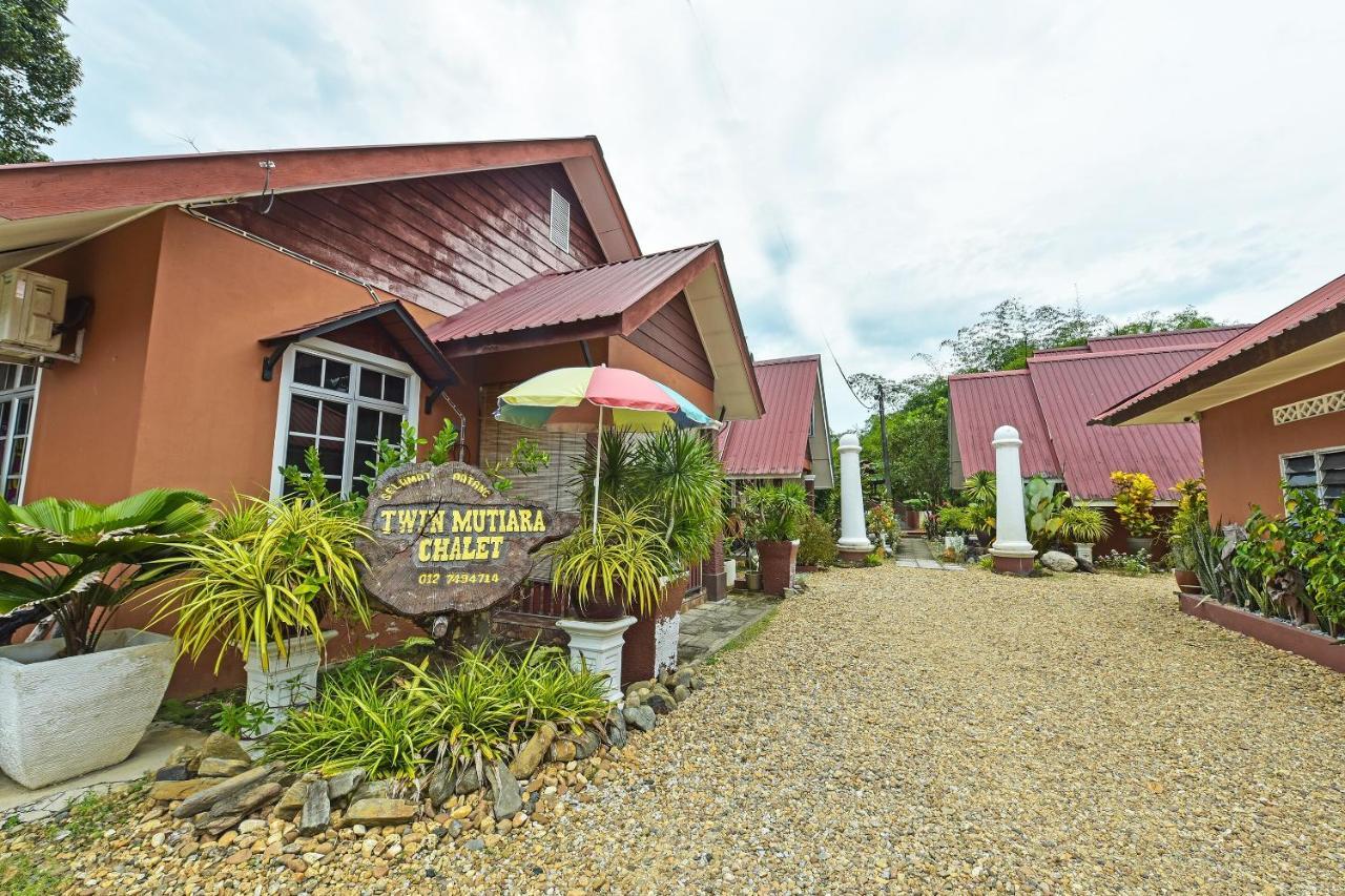 Oyo 90642 Twin Mutiara Chalet & Homestay Jeli Exteriör bild