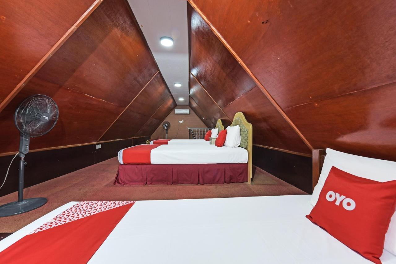 Oyo 90642 Twin Mutiara Chalet & Homestay Jeli Exteriör bild