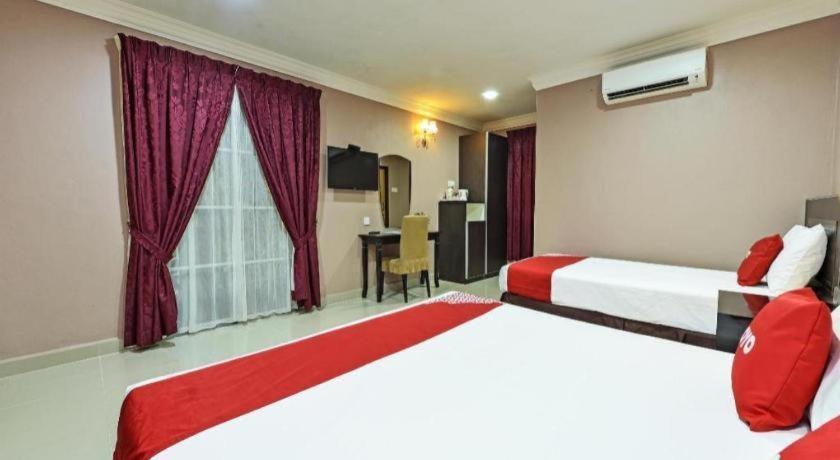 Oyo 90642 Twin Mutiara Chalet & Homestay Jeli Exteriör bild